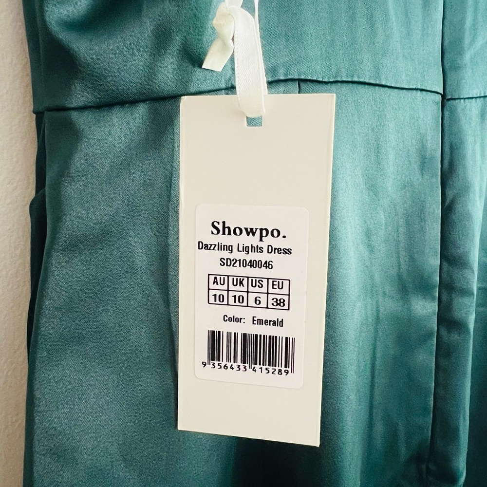 NWT DAZZLING LIGHTS MIDI DRESS - COWL NECK DRAPED DRESS IN EMERALD SATIN - Picture 6 of 7